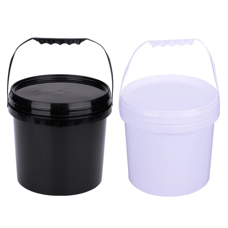 Plastic Pail With Cover